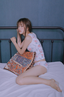 妈妈三角裤蕾丝内裤